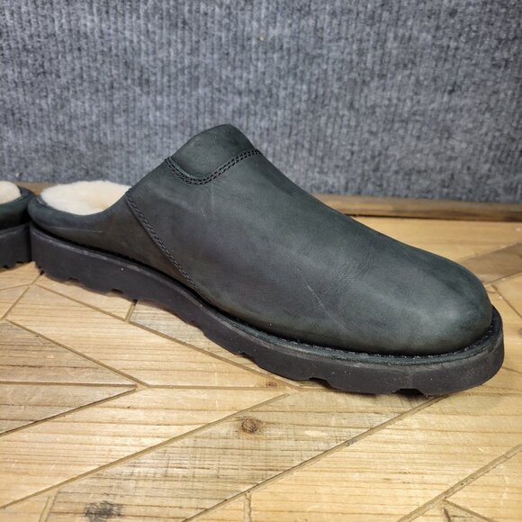 UGG Classic Clogs Men's 13 Smooth Black Leather Sheepskin Slip-On Slippers. - Picture 6 of 16